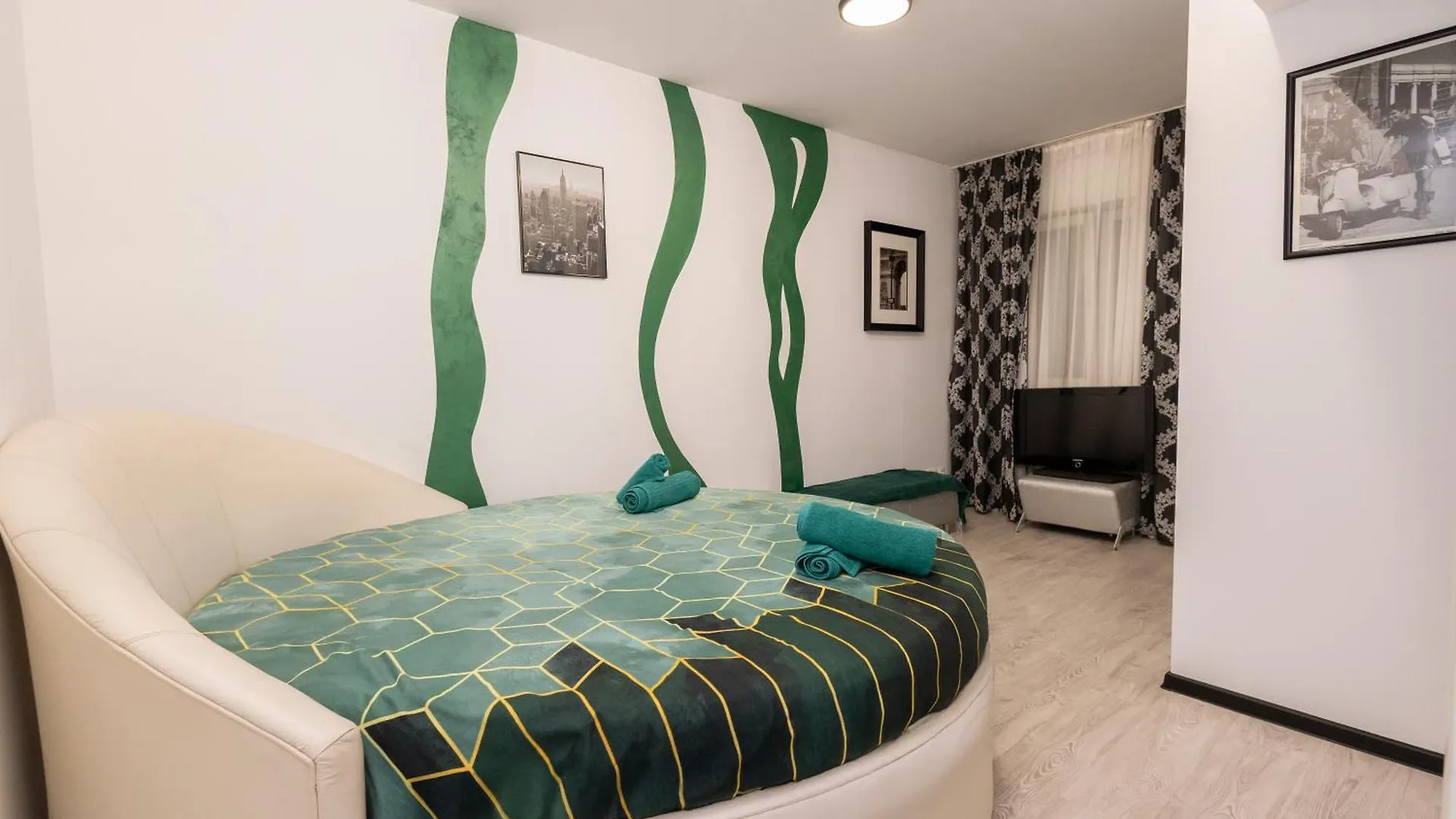 Walter Residence With Free Parking And Self Check-In Bucharest